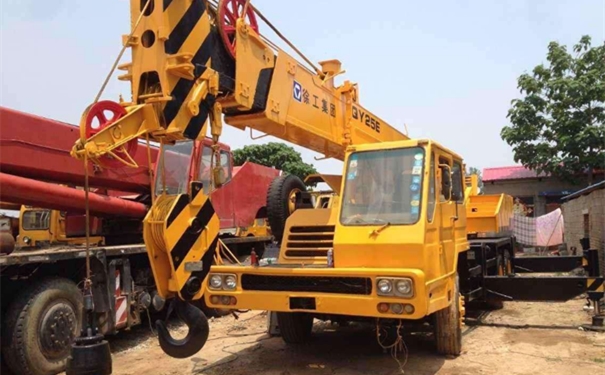 二手履帶式起重機進口報關(guān)一站式流程