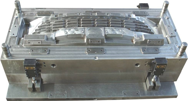 汽車模具進口報關需要給這些資料給代理報關公司