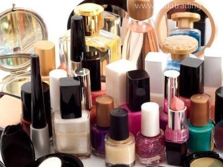 想要順利進口化妝品嗎？那快看下這篇化妝品進口清關要點！